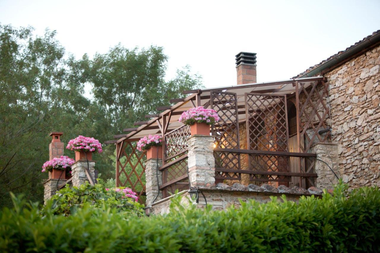 Agriturismo Podere Poggiarone 라폴라노테르메 외부 사진