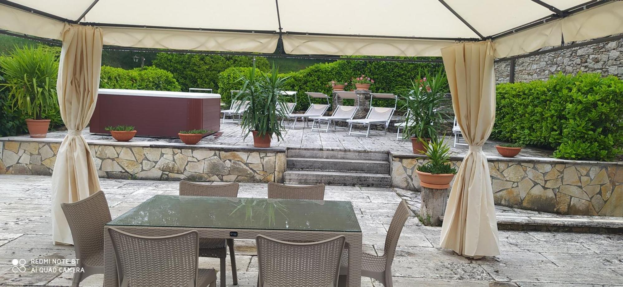 Agriturismo Podere Poggiarone 라폴라노테르메 외부 사진